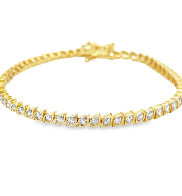 14KT YELLOW GOLD DIAMOND BRACELET