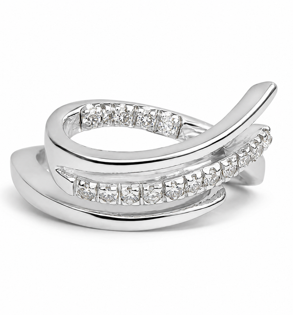 18KT GOLD DIAMOND RING