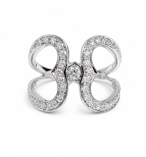 18KT GOLD DIAMOND RING