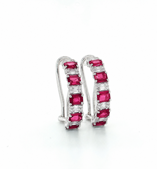18KT GOLD RUBY AND DIAMONDS EARRING